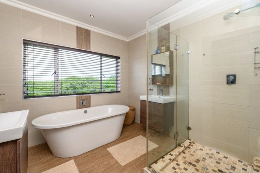 4 Bedroom Property for Sale in Lovemore Park Eastern Cape